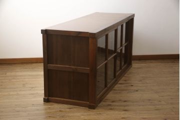 重ね収納棚上段の見た目を変えずに綺麗にリペア!ダメージを修復し、現状の色味をベースに着色仕上げ。(キャビネット、食器棚、戸棚、収納棚)