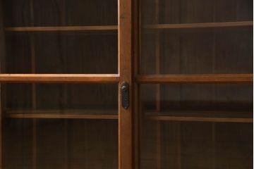 重ね収納棚上段の見た目を変えずに綺麗にリペア!ダメージを修復し、現状の色味をベースに着色仕上げ。(キャビネット、食器棚、戸棚、収納棚)