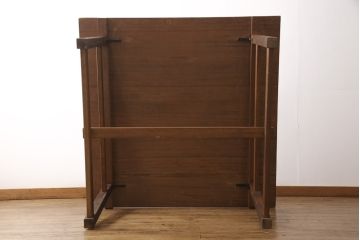 和製アンティークの棚付き作業台をリペア&カスタム!天板下の棚を取り外し。色の濃い部分に合わせて全体を着色し仕上げ。(ダイニングテーブル)