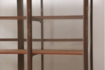 アンティークのガラスケースをリペア&カスタム!斜めだった棚板を水平に製作。(ショーケース、陳列棚)