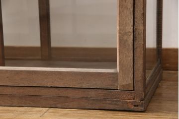 アンティークのガラスケースをリペア&カスタム!斜めだった棚板を水平に製作。(ショーケース、陳列棚)