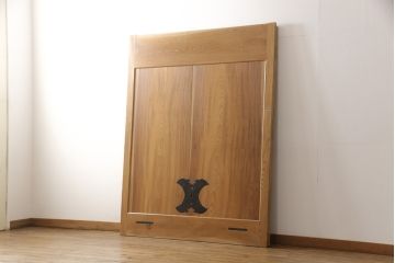 アンティークの蔵戸をリペア&カスタム!鍵穴を塞ぎ、裏面の閂を釘止め。外部用の塗料で仕上げ。(玄関戸、玄関ドア、引き戸)