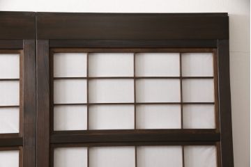格子戸4枚セットをリペア&カスタム!リサイズし、新たに引手を取り付け。ガラスは麻の葉模様のガラスに交換。自然な茶色に着色仕上げ。(障子戸、引き戸、建具)