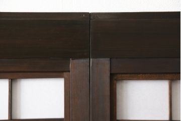 格子戸4枚セットをリペア&カスタム!リサイズし、新たに引手を取り付け。ガラスは麻の葉模様のガラスに交換。自然な茶色に着色仕上げ。(障子戸、引き戸、建具)