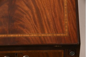 ビューローブックケースをリペア&カスタム!脚をカットし高さを調整。(収納棚、キャビネット、ワークデスク、在宅ワーク、在宅用)