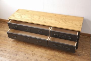 箪笥をリペア&カスタム!ヒノキ新材の天板を取り付け。本体のみマットブラックにペイントしツートンカラーに。(収納タンス、 ローボード、引き出し、チェスト)