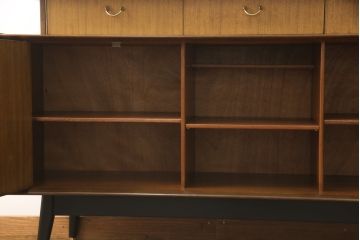 ビンテージのサイドボードをリペア&カスタム!棚板を新規製作。(リビングボード、収納棚、戸棚、サイドキャビネット、ヴィンテージ)