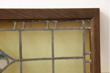 ステンドグラス明かり取りの見た目を変えずに綺麗にリペア!枠の欠損した部分を新規製作し、現状に合わせて着色。(欄間、建具、明り取り)