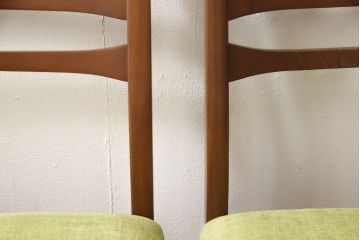 ビンテージのチェア4脚セットをリペア&カスタム!座面を張り替え、木部は1トーン落ち着いた色味に着色仕上げ。(ダイニングチェア、椅子、ヴィンテージ、北欧)