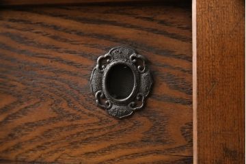 水屋箪笥をリペア&カスタム!金具の欠損箇所には近しいものを取り付け、金網部分をクリアガラスに交換。木部は現状の品物に合わせて着色。(サイドボード、食器棚、収納棚、戸棚)