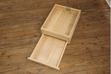 加茂総桐箪笥をリペア&カスタム!当店オーダー家具を参考にした木地色仕上げ。(総桐たんす、総桐箪笥、胴丸、衣装箪笥、収納タンス、整理箪笥、和たんす、引き出し、チェスト)