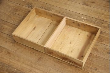 昭和初期の戸棚をリペア&カスタム!引き戸にダイヤガラスを入れ、クリアワックス仕上げ。(収納棚、キャビネット)
