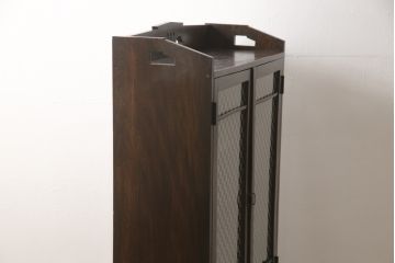 ブックケースをリペア&カスタム!既存のガラスからラフジュ工房オリジナルの市松模様ガラスに差し替え。本体は現状をベースに着色し、棚内部は本体のお色味に合わせて着色。(戸棚、収納棚、キャビネット、サイドキャビネット、本箱)