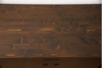 ローボードをリペア&カスタム!新材を使用して台輪を製作し、ご希望位置に配線穴開け加工。新材で製作する台輪は、出来る限り本体と違和感がないように着色。(リビングボード、テレビ台、テレビボード、ビンテージ)