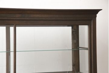 ガラスケースをリペア&カスタム!高さを台輪にて調整。鍵を取り付け、現状のお品物に合わせて着色。(ショーケース、陳列棚)