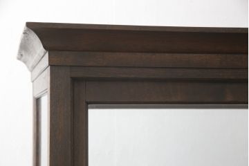 ガラスケースをリペア&カスタム!高さを台輪にて調整。鍵を取り付け、現状のお品物に合わせて着色。(ショーケース、陳列棚)