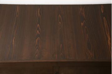水屋箪笥をリペア&カスタム!棚板2枚製作し、天板落下防止の支えを取り外し。天板を新しく張り直し、内部補強。本体は現状をベース着色。(サイドボード、収納棚、戸棚、ローボード)