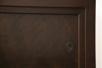 水屋箪笥をリペア&カスタム!棚板2枚製作し、天板落下防止の支えを取り外し。天板を新しく張り直し、内部補強。本体は現状をベース着色。(サイドボード、収納棚、戸棚、ローボード)
