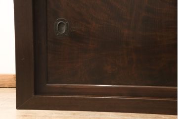 水屋箪笥をリペア&カスタム!棚板2枚製作し、天板落下防止の支えを取り外し。天板を新しく張り直し、内部補強。本体は現状をベース着色。(サイドボード、収納棚、戸棚、ローボード)