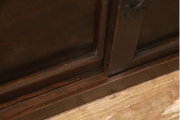 水屋箪笥をリペア&カスタム!棚板2枚製作し、天板落下防止の支えを取り外し。天板を新しく張り直し、内部補強。本体は現状をベース着色。(サイドボード、収納棚、戸棚、ローボード)