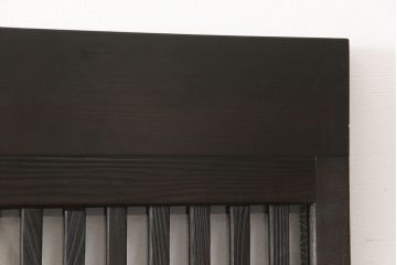 ガラス入り格子戸2枚をリペア&カスタム!高さと幅をリサイズし、ガラスは当店オリジナルの麻の葉紋様ガラスに交換。色味は当店商品を参考に着色。(引き戸、玄関戸、建具)