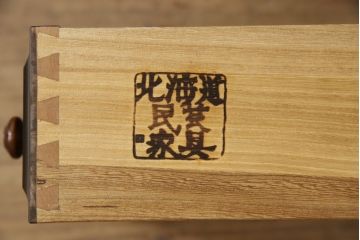 テレビ台をリペア&カスタム!元々ある4つの配線穴を繋いで、長方形の1つの配線へ加工。(ローボード、リビングボード、サイドボード)