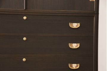 加茂総桐箪笥をリペア&カスタム!内部はそのままに、本体外側のみブラウン系で着色。(総桐たんす、引き出し、チェスト、着物箪笥、和タンス)