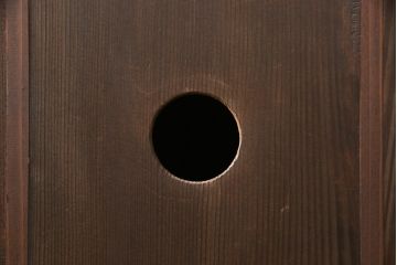 サイドボードをリペア&カスタム!天板と脚を取り付け、衣装盆を可動式の棚板に変更。配線穴開け加工、棚底を補強。本体は現状をベース着色。(テレビ台、収納棚、戸棚)