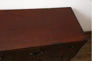 ローボードをリペア&カスタム!鉄脚を取り付け、側面に埋め木加工を施し、本体は現状の色味を活かして仕上げ。(ローチェスト、テレビ台、引き出し、和たんす、時代箪笥)