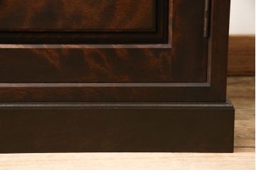 和タンスをリペア&カスタム!上段は台輪を、下段は天板を製作してそれぞれ取り付け。(チェスト、引き出し、洋服タンス)