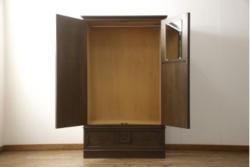 ワードローブの見た目を変えずに綺麗にリペア!ポール部分のフックを新品に交換。(衣装タンス、洋服タンス、引き出し、ヴィンテージ)
