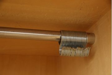 ワードローブの見た目を変えずに綺麗にリペア!ポール部分のフックを新品に交換。(衣装タンス、洋服タンス、引き出し、ヴィンテージ)