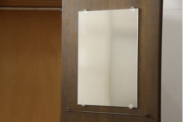 ワードローブの見た目を変えずに綺麗にリペア!ポール部分のフックを新品に交換。(衣装タンス、洋服タンス、引き出し、ヴィンテージ)