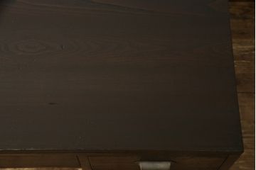 片袖デスクの見た目を変えずに綺麗にリペア!現状をベースに1トーン程落ち着いた色味に着色。(ワークデスク、机、在宅ワーク、在宅用)