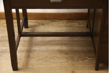 片袖デスクの見た目を変えずに綺麗にリペア!現状をベースに1トーン程落ち着いた色味に着色。(ワークデスク、机、在宅ワーク、在宅用)