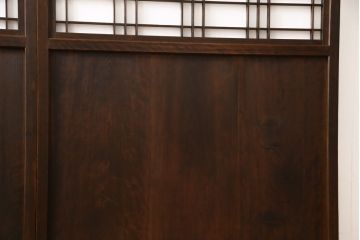 障子帯戸をリペア&カスタム!高さをリサイズし、既存の障子をプラスチック障子紙に張り替え。現状のお品物に合わせて1トーン程落ち着いた色に着色。(板戸、引き戸)