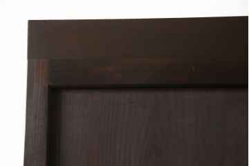 障子帯戸をリペア&カスタム!高さをリサイズし、既存の障子をプラスチック障子紙に張り替え。現状のお品物に合わせて1トーン程落ち着いた色に着色。(板戸、引き戸)