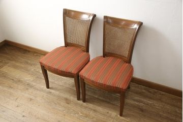 ダイニングチェア6脚セットをリペア&カスタム!座面をご希望の生地に張り替え。同生地・同系色の生地にてパイピングを取付け。(イス、椅子、アームチェア)