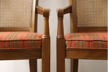 ダイニングチェア6脚セットをリペア&カスタム!座面をご希望の生地に張り替え。同生地・同系色の生地にてパイピングを取付け。(イス、椅子、アームチェア)
