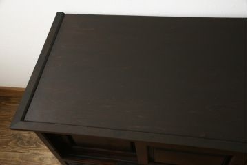 ローボードをリペア&カスタム!脚を取り付け、天板をリペア。新材使用の脚は、本体に合わせて着色。(収納棚、戸棚、サイドボード、テレビ台、テレビボード)