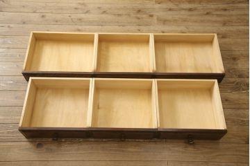 サイドボードをリペア&カスタム!天板は当店商品を参考に凹み部分に黒御影石を載せて仕上げ。(収納棚、戸棚、キャビネット)