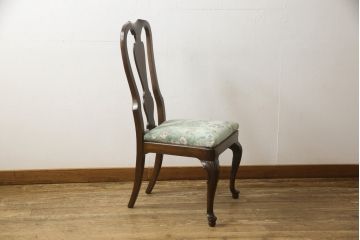 チェアをリペア&カスタム!ご希望の生地に座面を張り替え、本体は現状をベースにして1トーン程落ち着いた色味に着色。(ダイニングチェア、椅子、イス)