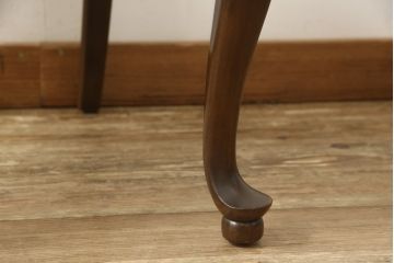 チェアをリペア&カスタム!ご希望の生地に座面を張り替え、本体は現状をベースにして1トーン程落ち着いた色味に着色。(ダイニングチェア、椅子、イス)