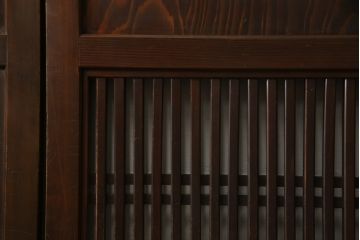 格子帯戸4枚をリペア&カスタム!葵戸引手を取り付け、色味は当店商品を参考に着色。(板戸、引き戸、建具)