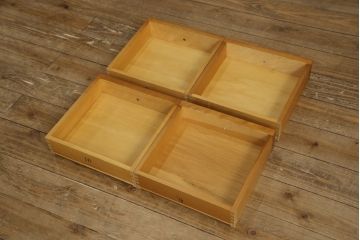 コーナーカウンターをリペア&カスタム!開き扉を新たに製作し、色味は既存の色に合わせた着色。(収納棚、カウンターテーブル)