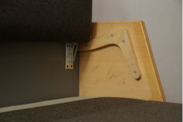 ソファベッドの見た目を変えずに綺麗にリペア!(ソファベッド、3人掛けソファ、ヴィンテージ)