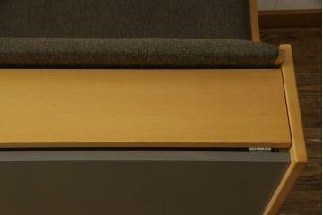 ソファベッドの見た目を変えずに綺麗にリペア!(ソファベッド、3人掛けソファ、ヴィンテージ)