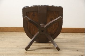 ドクターチェアをリペア&カスタム!お好みの生地と座面に張り替え、鋲を交換。本体は現状のお品物に合わせて1トーン程落ち着いた色に着色。(回転椅子、イス)