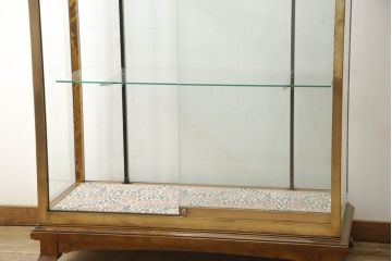ガラスケースをリペア&カスタム!棚板、棚受けを新規製作。(ショーケース、陳列棚、飾り棚、店舗什器)