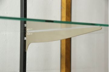 ガラスケースをリペア&カスタム!棚板、棚受けを新規製作。(ショーケース、陳列棚、飾り棚、店舗什器)